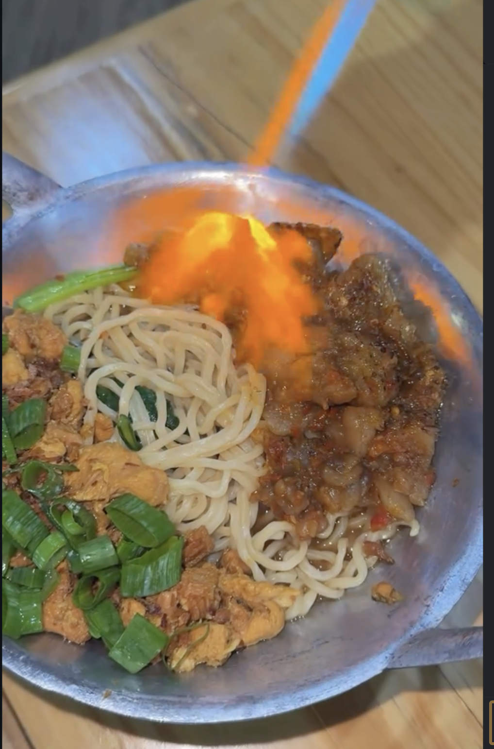 Mie Ayam Wajan Mercon